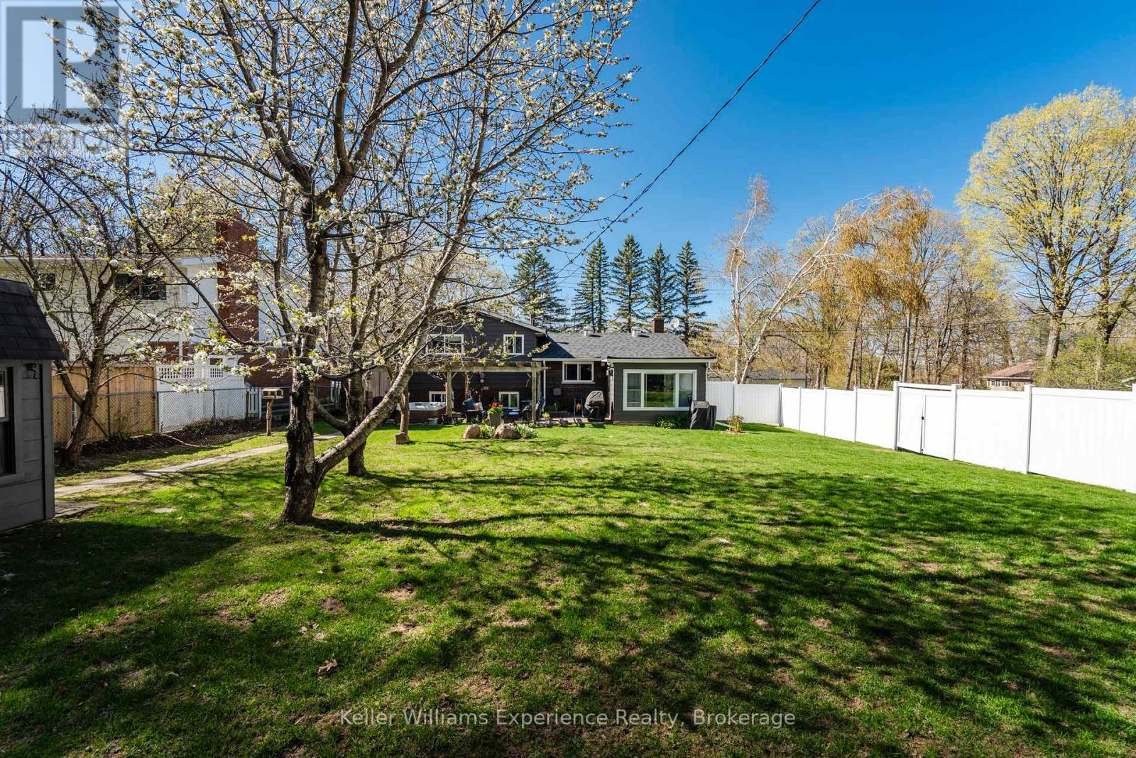 857 Victoria Street, Midland, Ontario  L4R 1B7 - Photo 45 - S12165123