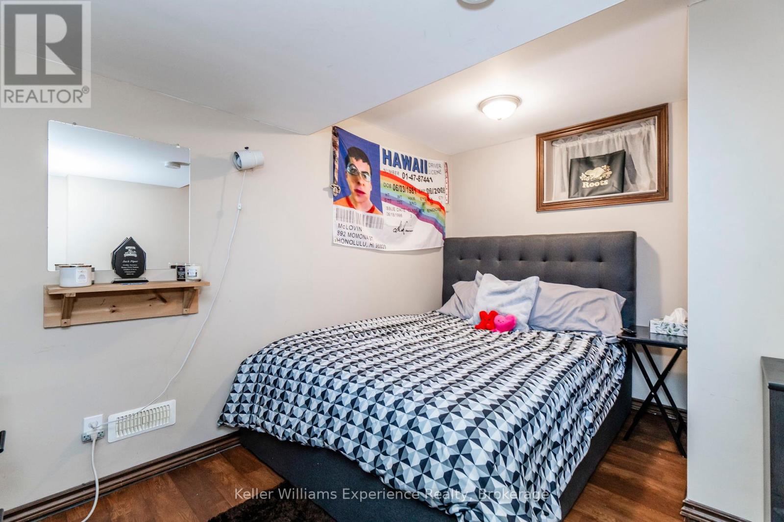 768 Bay Street, Midland, Ontario  L4R 1M4 - Photo 18 - S12165151