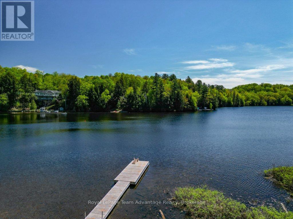 52 Little Otter Lane, Seguin, Ontario  P2A 0B2 - Photo 6 - X12165215