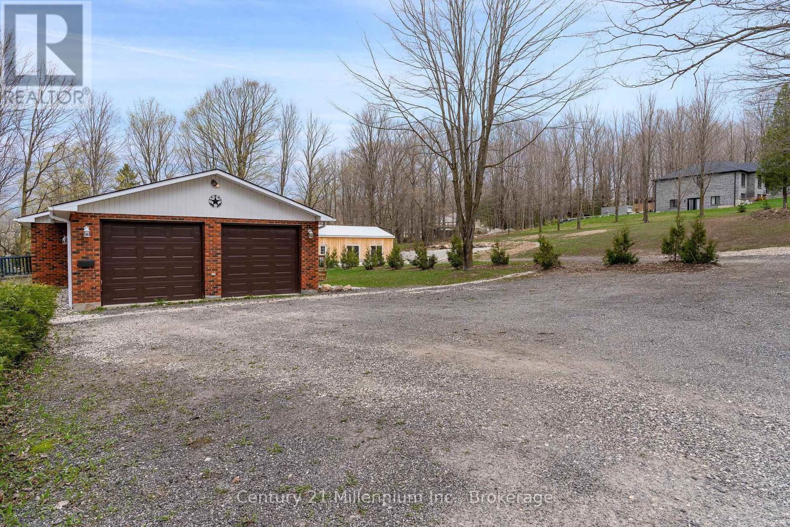 205 Napoleon Street, Grey Highlands, Ontario  N0C 1E0 - Photo 15 - X12165240