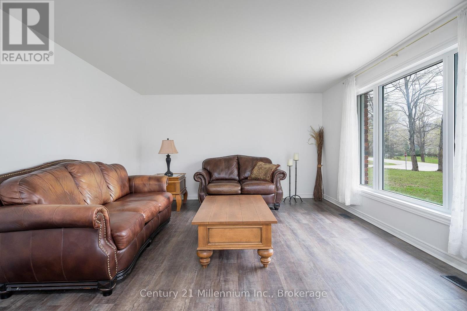 205 Napoleon Street, Grey Highlands, Ontario  N0C 1E0 - Photo 21 - X12165240