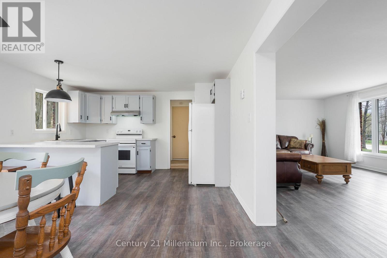 205 Napoleon Street, Grey Highlands, Ontario  N0C 1E0 - Photo 25 - X12165240