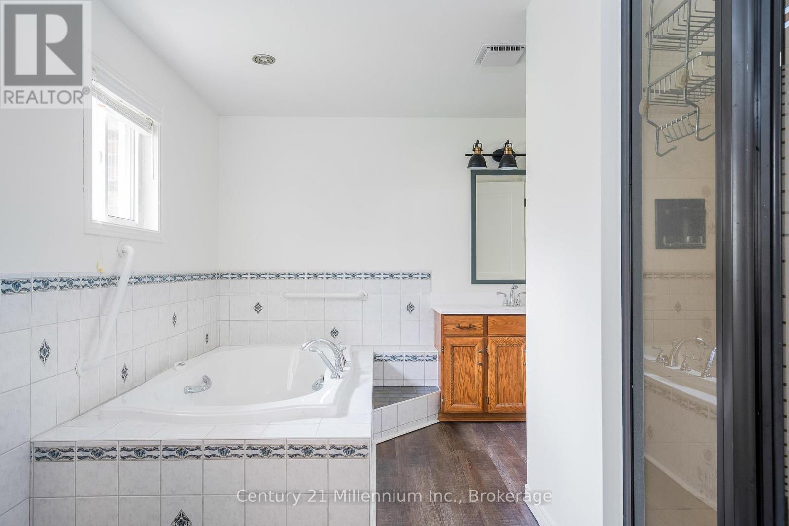 205 Napoleon Street, Grey Highlands, Ontario  N0C 1E0 - Photo 32 - X12165240