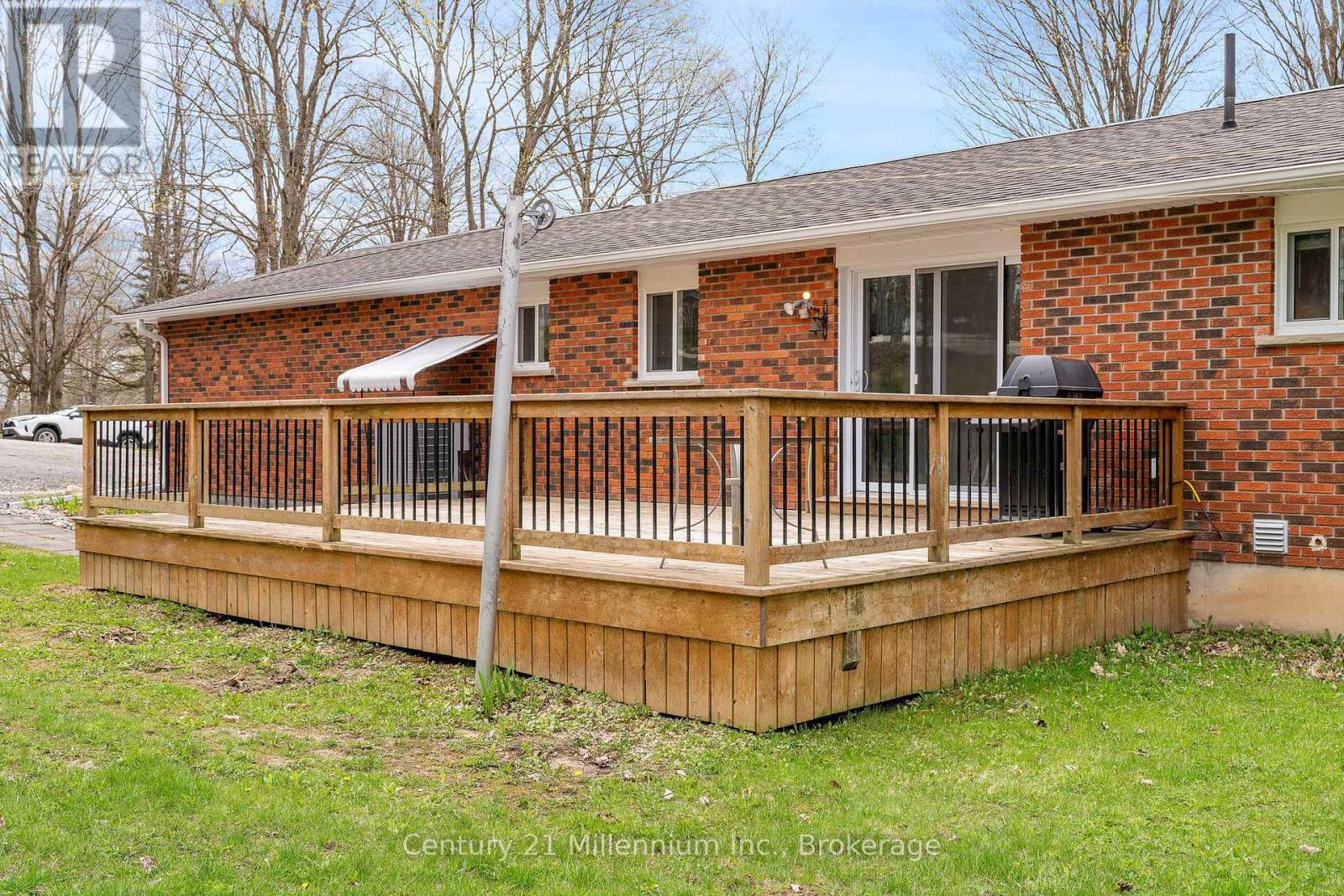 205 Napoleon Street, Grey Highlands, Ontario  N0C 1E0 - Photo 7 - X12165240