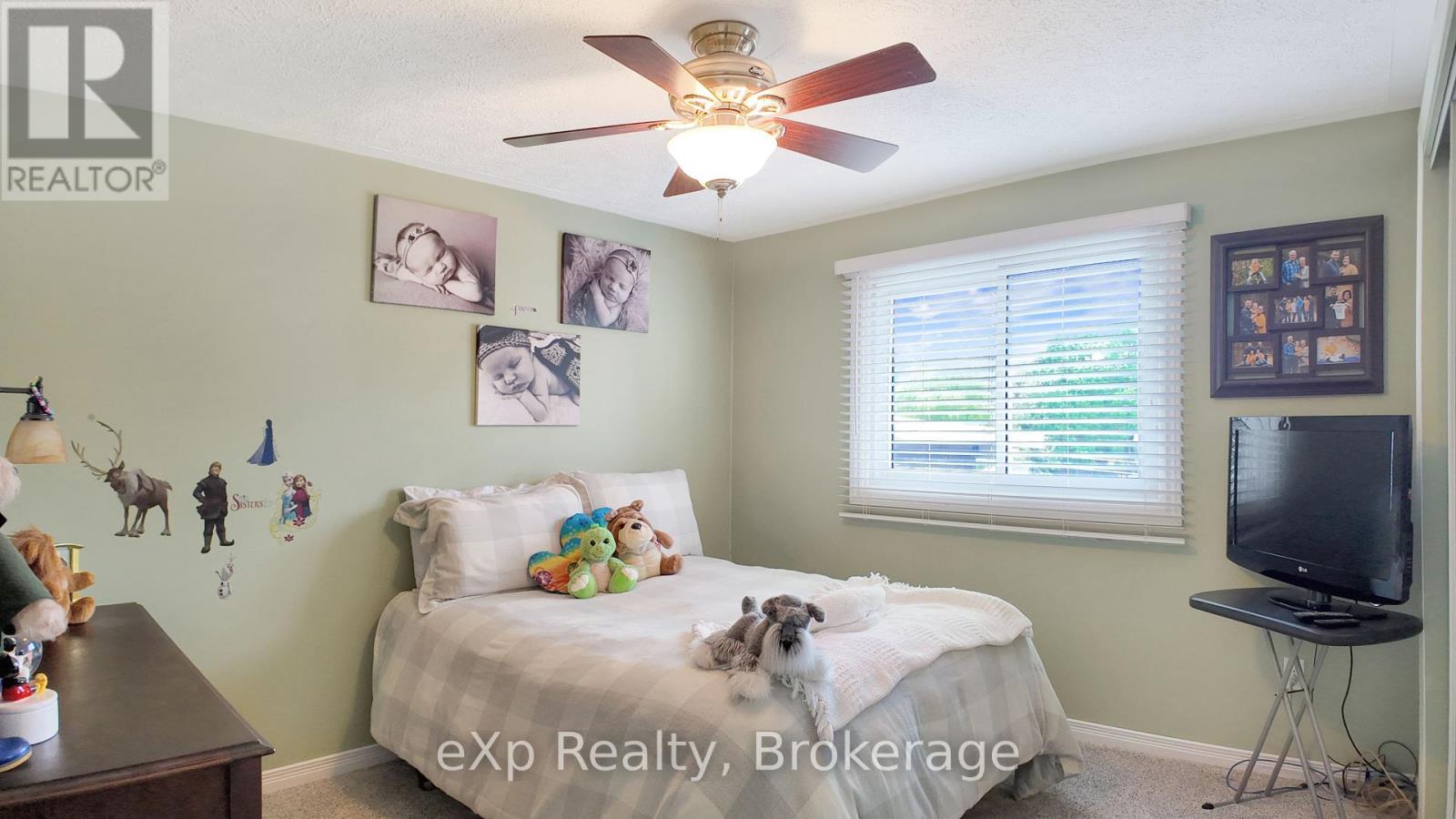 12 Karin Crescent, Brockton, Ontario  N0G 2V0 - Photo 19 - X12165635