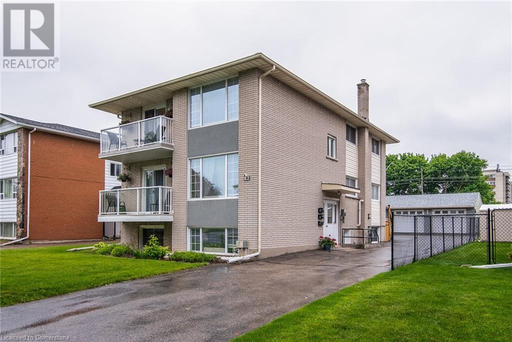 82 Carnaby Crescent, Kitchener, Ontario  N2A 1M7 - Photo 4 - 40729892