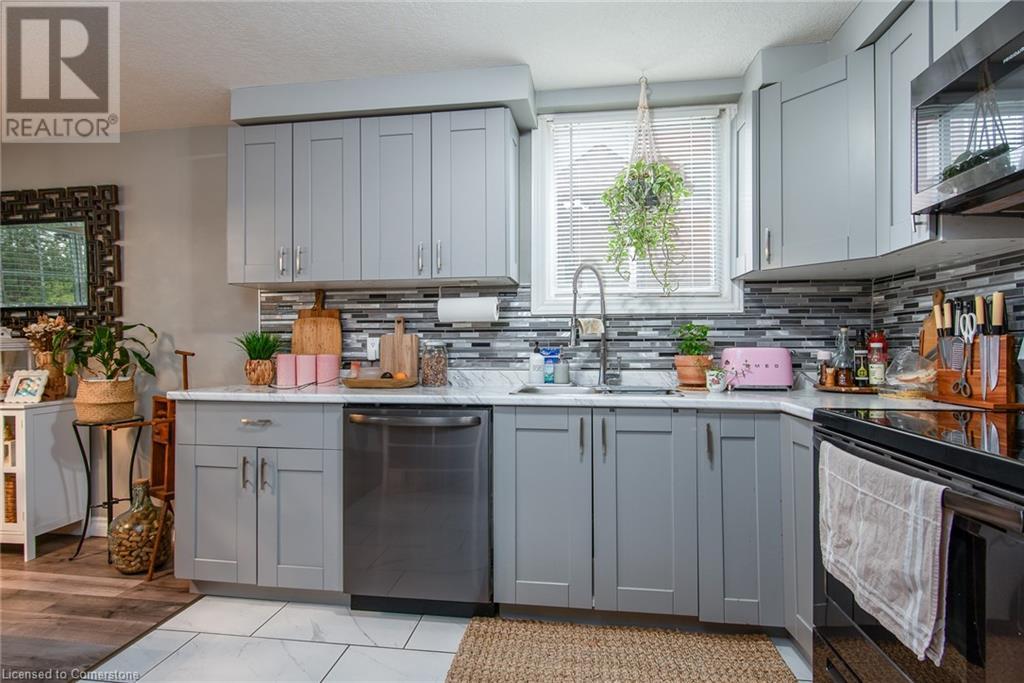 82 Carnaby Crescent, Kitchener, Ontario  N2A 1M7 - Photo 41 - 40729892