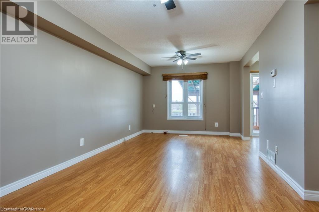 90 Mooregate Crescent Unit# 3, Kitchener, Ontario  N2M 5P7 - Photo 4 - 40732449