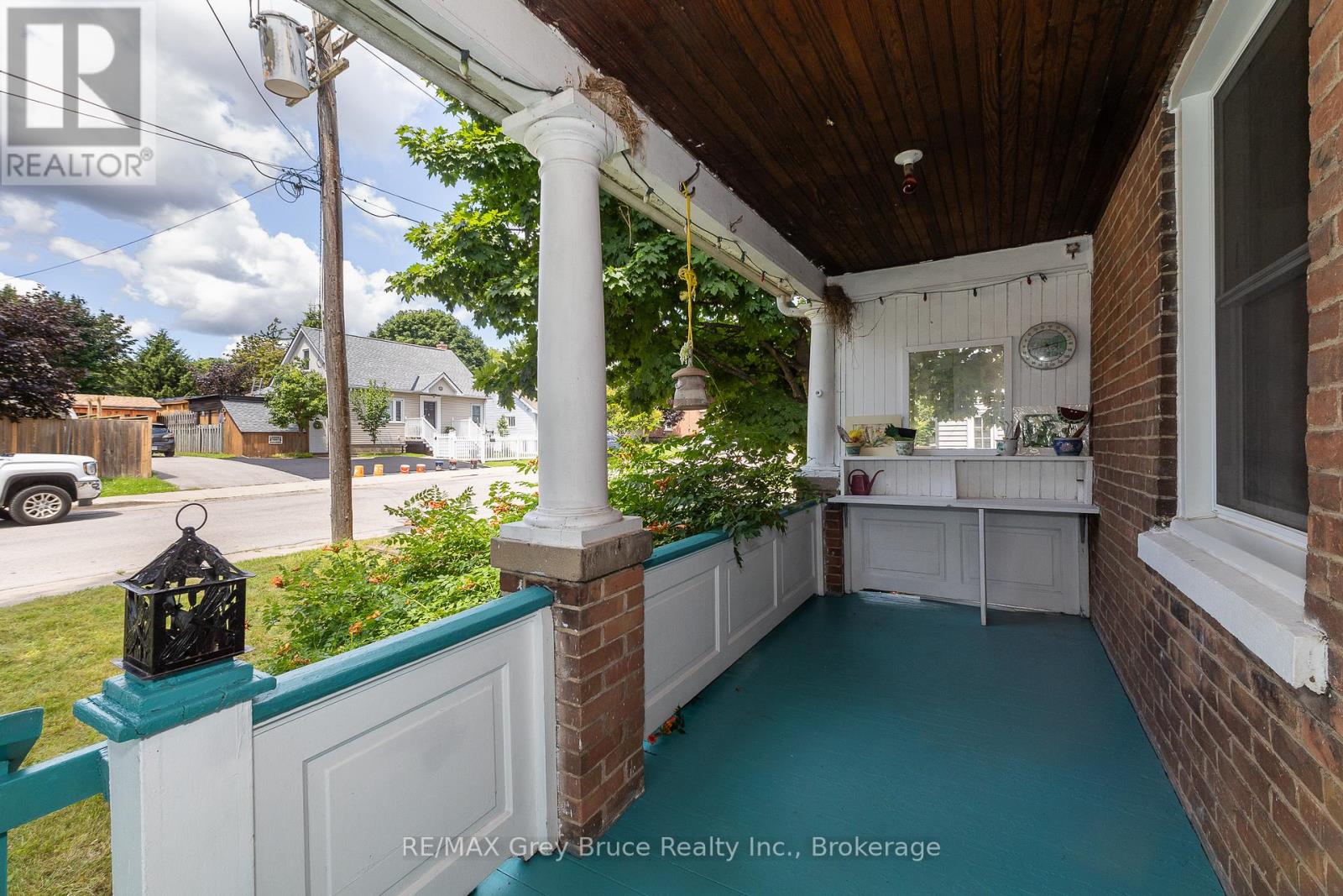 1809 3rd Avenue W, Owen Sound, Ontario  N4K 4R7 - Photo 3 - X12166720