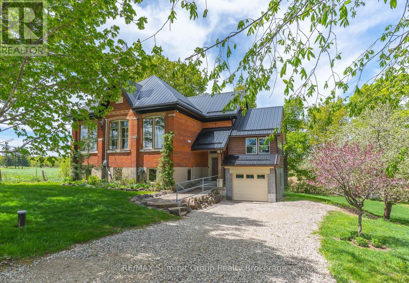 136630 Grey Road 12, Grey Highlands, Ontario  N4L 1W6 - Photo 39 - X12166841