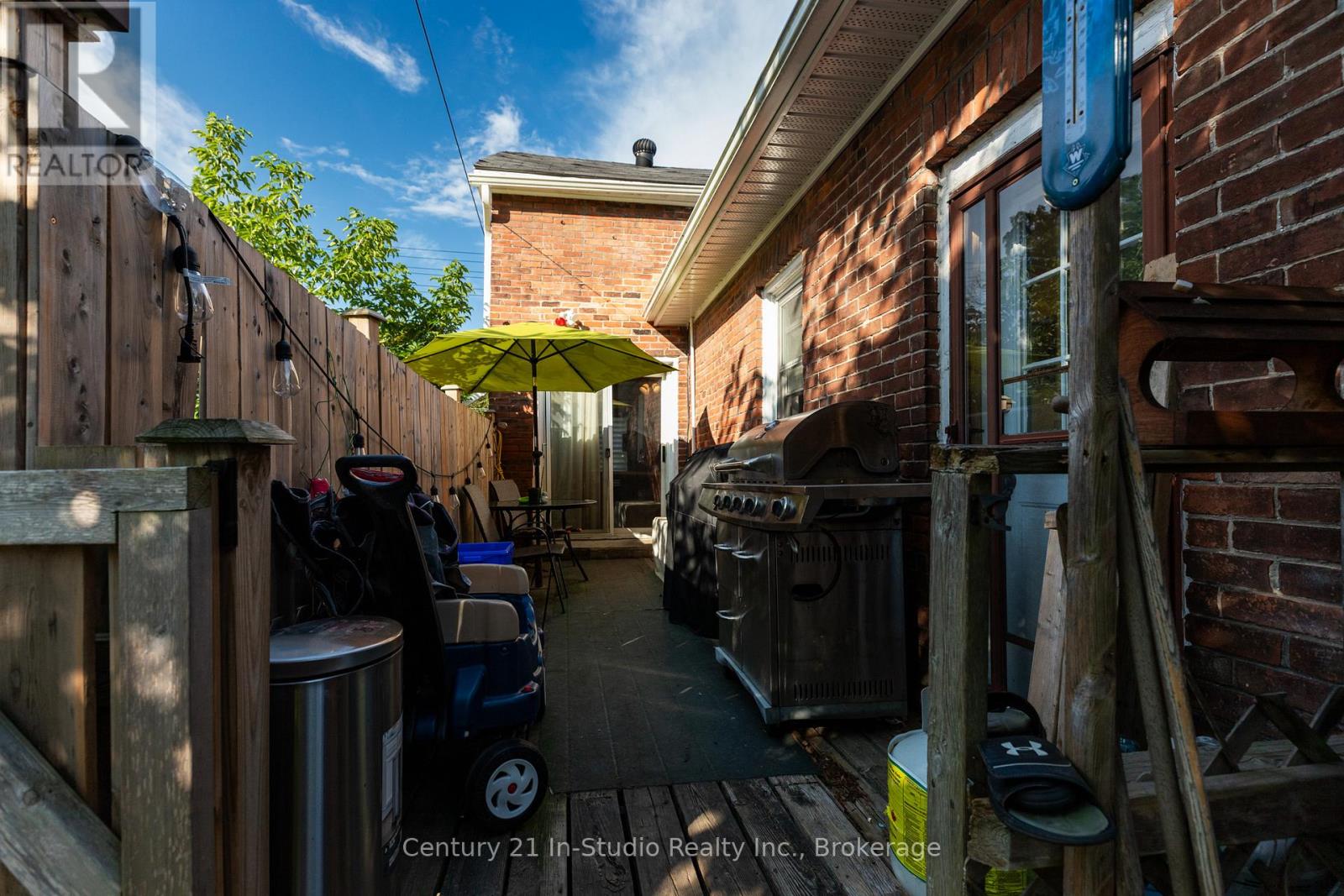 719 1st Avenue E, Owen Sound, Ontario  N4K 2C6 - Photo 9 - X12167418