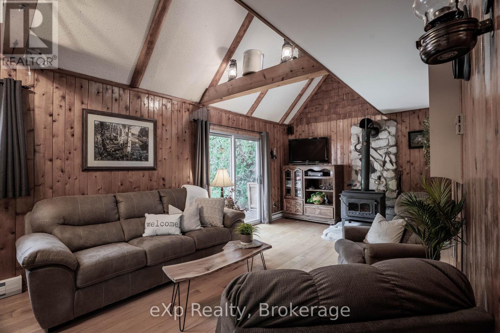 245 Whiskey Harbour Road, Northern Bruce Peninsula, Ontario  N0H 2T0 - Photo 11 - X12167617