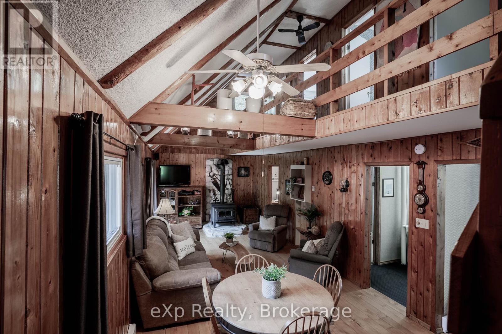 245 Whiskey Harbour Road, Northern Bruce Peninsula, Ontario  N0H 2T0 - Photo 12 - X12167617