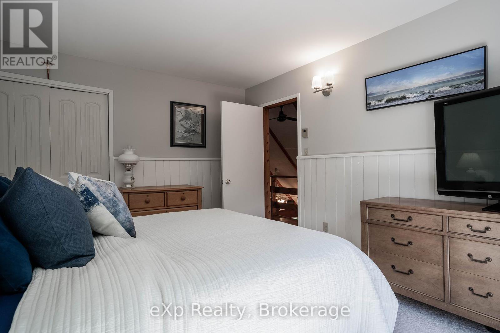 245 Whiskey Harbour Road, Northern Bruce Peninsula, Ontario  N0H 2T0 - Photo 24 - X12167617