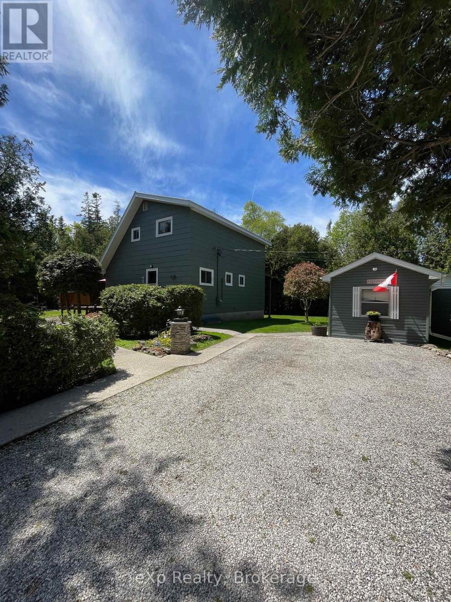 245 Whiskey Harbour Road, Northern Bruce Peninsula, Ontario  N0H 2T0 - Photo 3 - X12167617