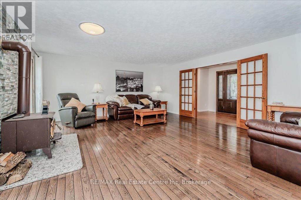 6112 Fourth Line E, Centre Wellington, Ontario  N0B 1B0 - Photo 7 - X12167736