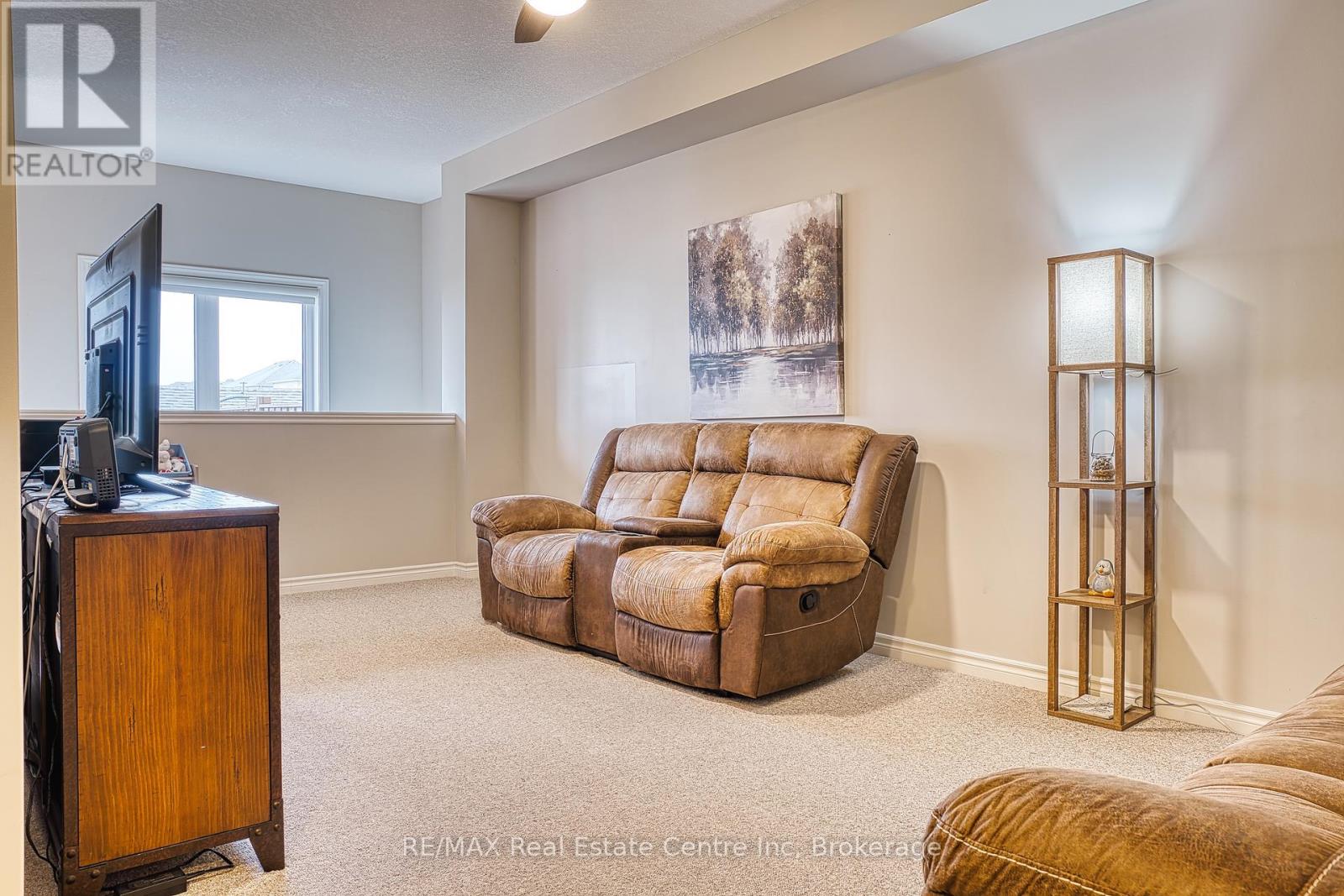 14 Sadler Street, Centre Wellington, Ontario  N1M 0E2 - Photo 10 - X12168100