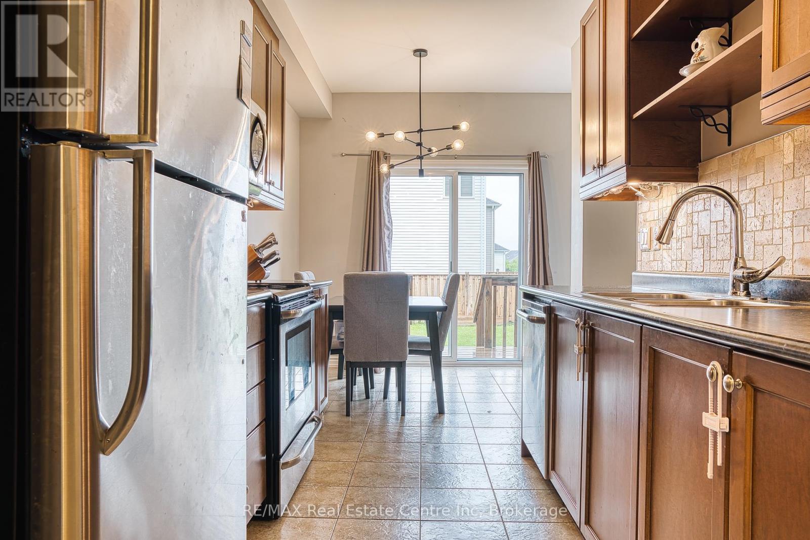 14 Sadler Street, Centre Wellington, Ontario  N1M 0E2 - Photo 9 - X12168100