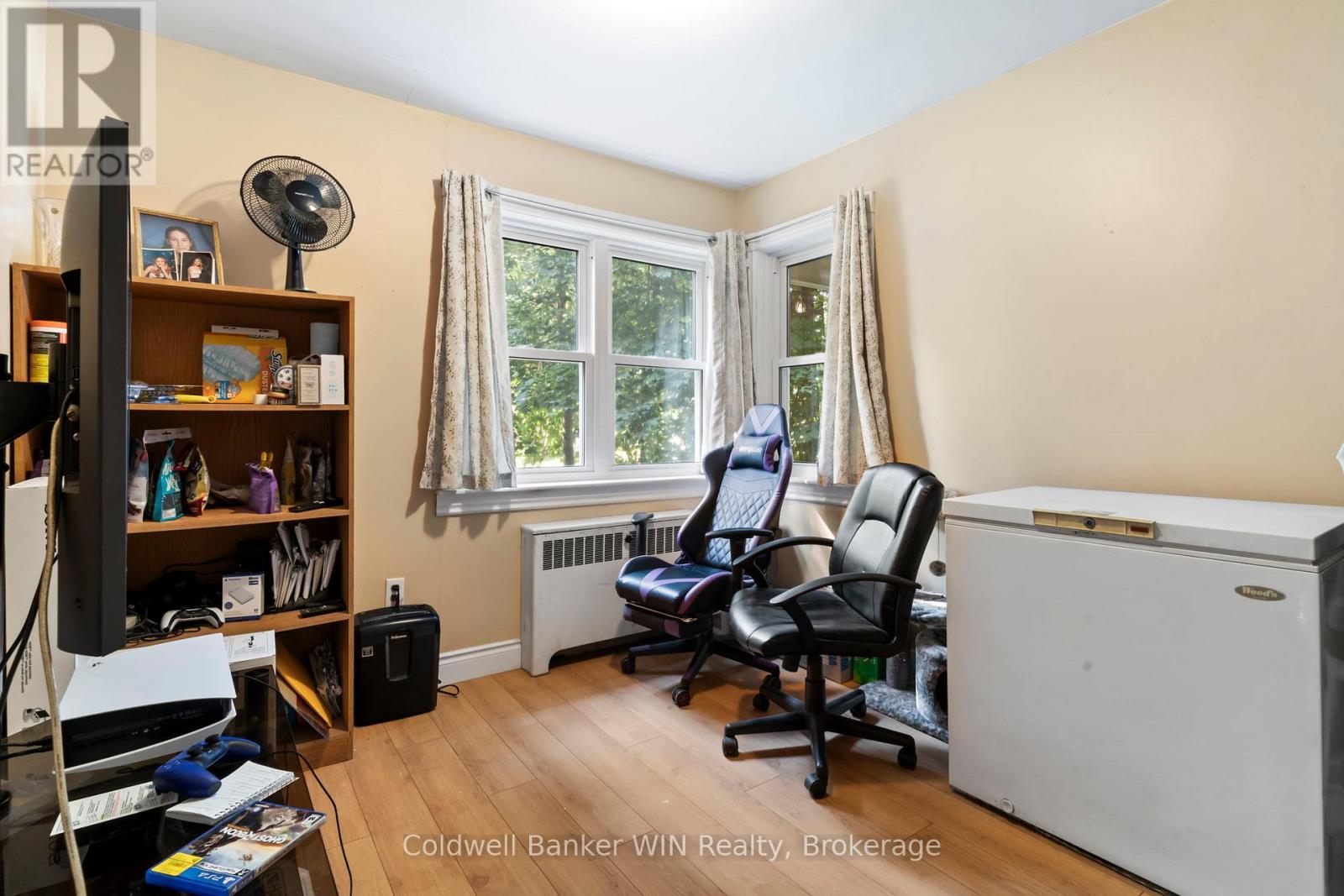 121 Queen Street W, Wellington North, Ontario  N0G 2L1 - Photo 11 - X12168282