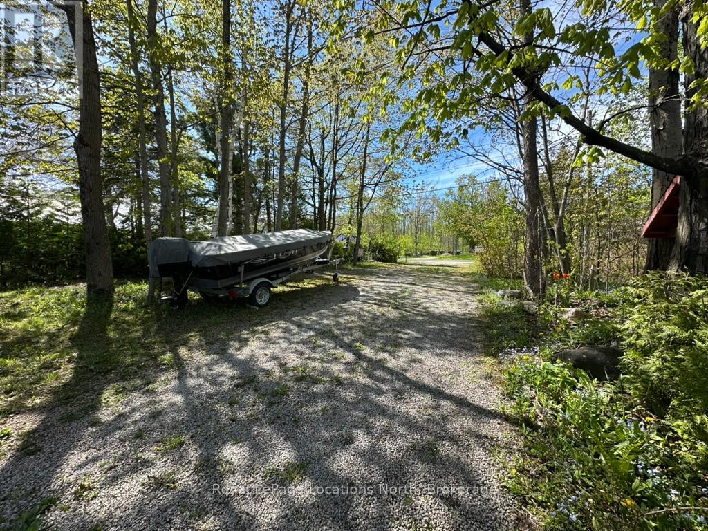 62 Miller Lake Shore Road, Northern Bruce Peninsula, Ontario  N0H 1Z0 - Photo 32 - X12168402