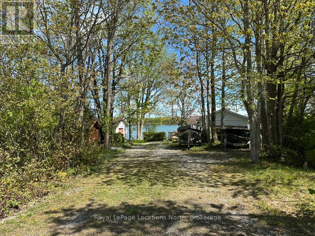 62 Miller Lake Shore Road, Northern Bruce Peninsula, Ontario  N0H 1Z0 - Photo 33 - X12168402