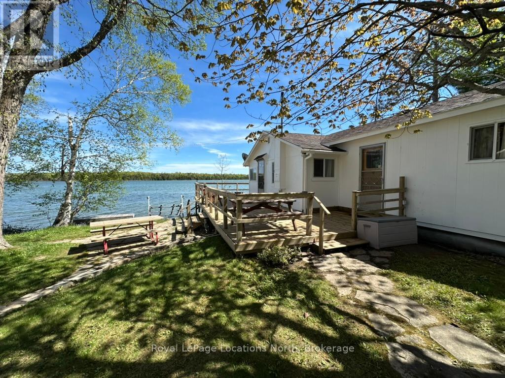 62 Miller Lake Shore Road, Northern Bruce Peninsula, Ontario  N0H 1Z0 - Photo 8 - X12168402