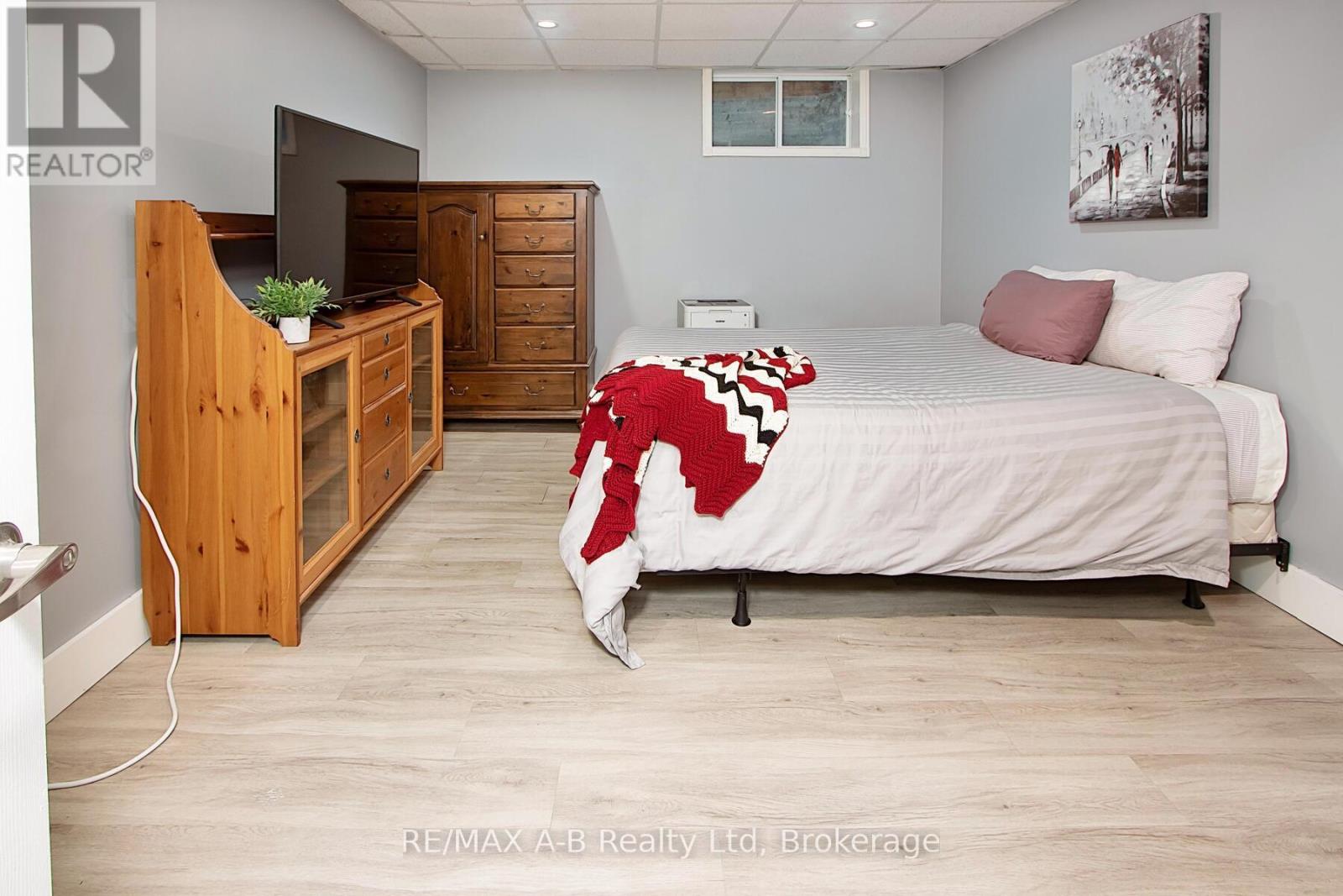 138 Huron Road, Perth South, Ontario  N0K 1X0 - Photo 25 - X12168498