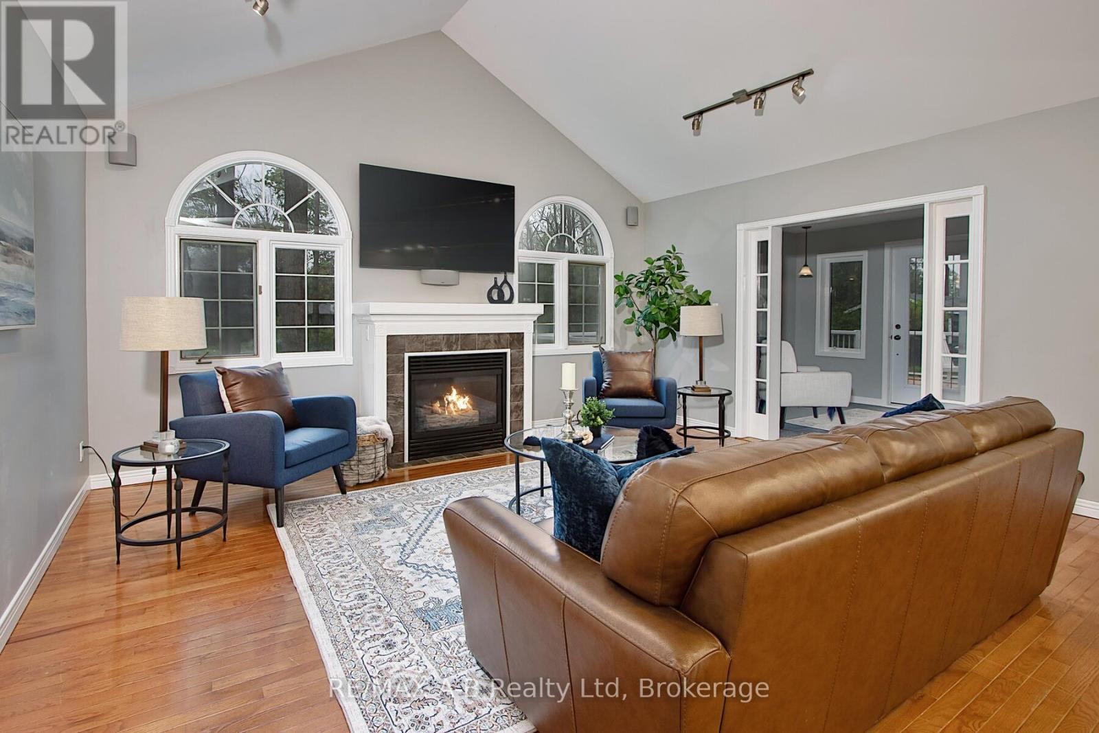 138 Huron Road, Perth South, Ontario  N0K 1X0 - Photo 33 - X12168498