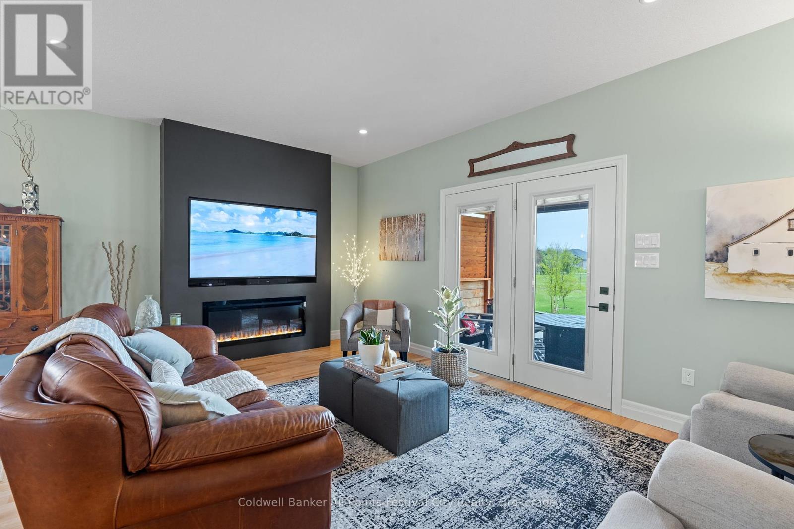 33 Wellington Street S, Ashfield-Colborne-Wawanosh, Ontario  N7A 3X9 - Photo 16 - X12168547