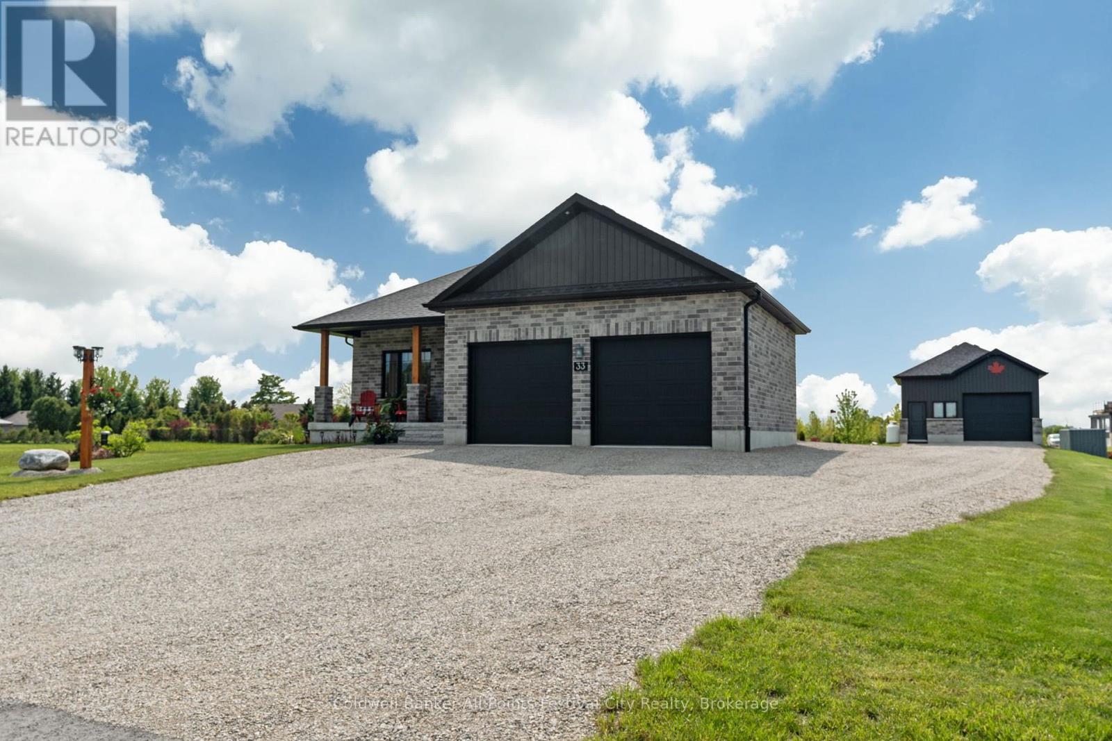 33 Wellington Street S, Ashfield-Colborne-Wawanosh, Ontario  N7A 3X9 - Photo 39 - X12168547