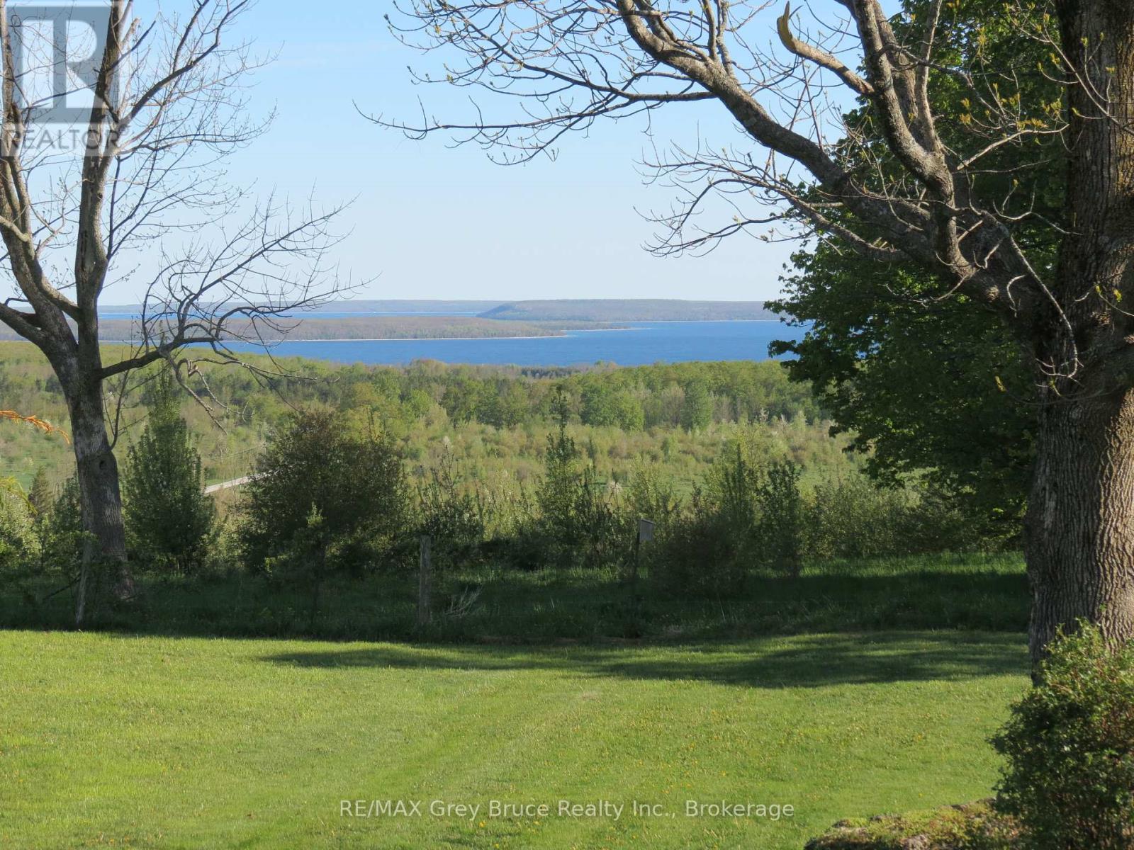 123 Graham's Hill Road, Georgian Bluffs, Ontario  N0H 2T0 - Photo 41 - X12168754