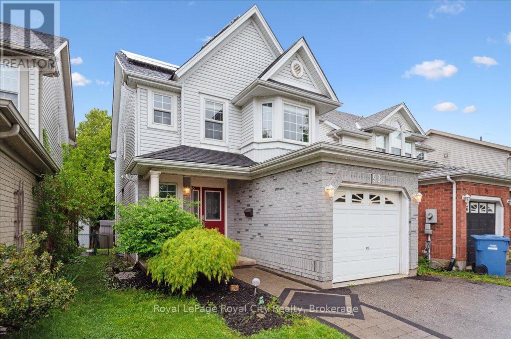 93 Doyle Drive, Guelph, Ontario  N1G 5B9 - Photo 3 - X12168953