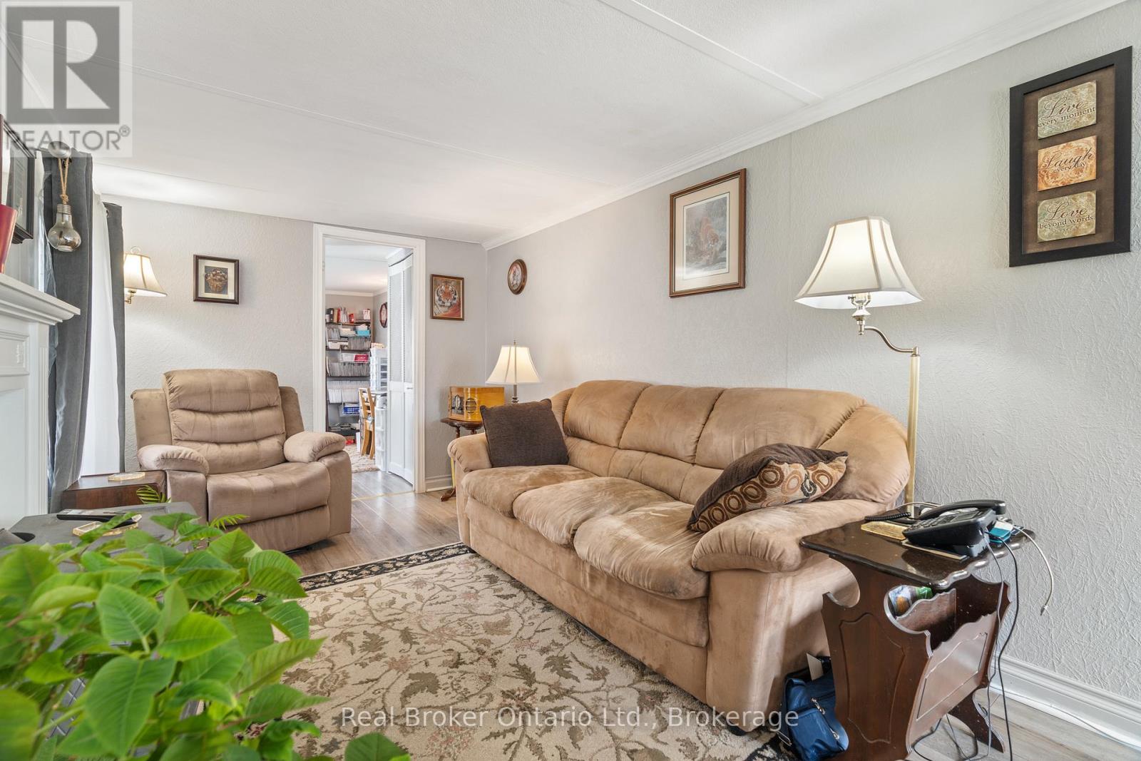 524 Poplar Place, Centre Wellington, Ontario  N0B 1J0 - Photo 12 - X12168966