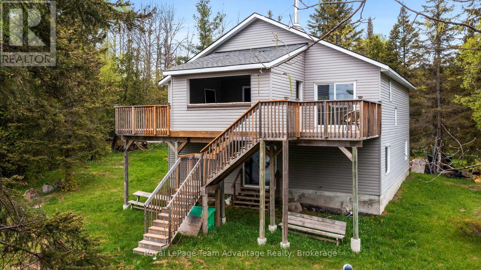 11 Nickles Cove Road, Whitestone, Ontario  P0A 1G0 - Photo 4 - X12169144