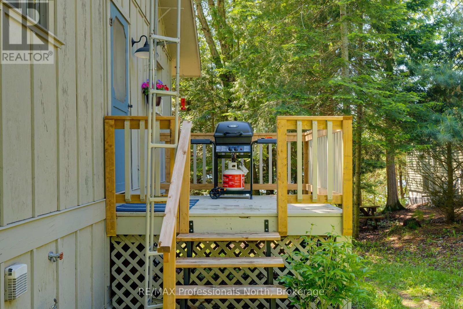 1014 Reid Lane, Lake Of Bays, Ontario  P0A 1H0 - Photo 37 - X12169528