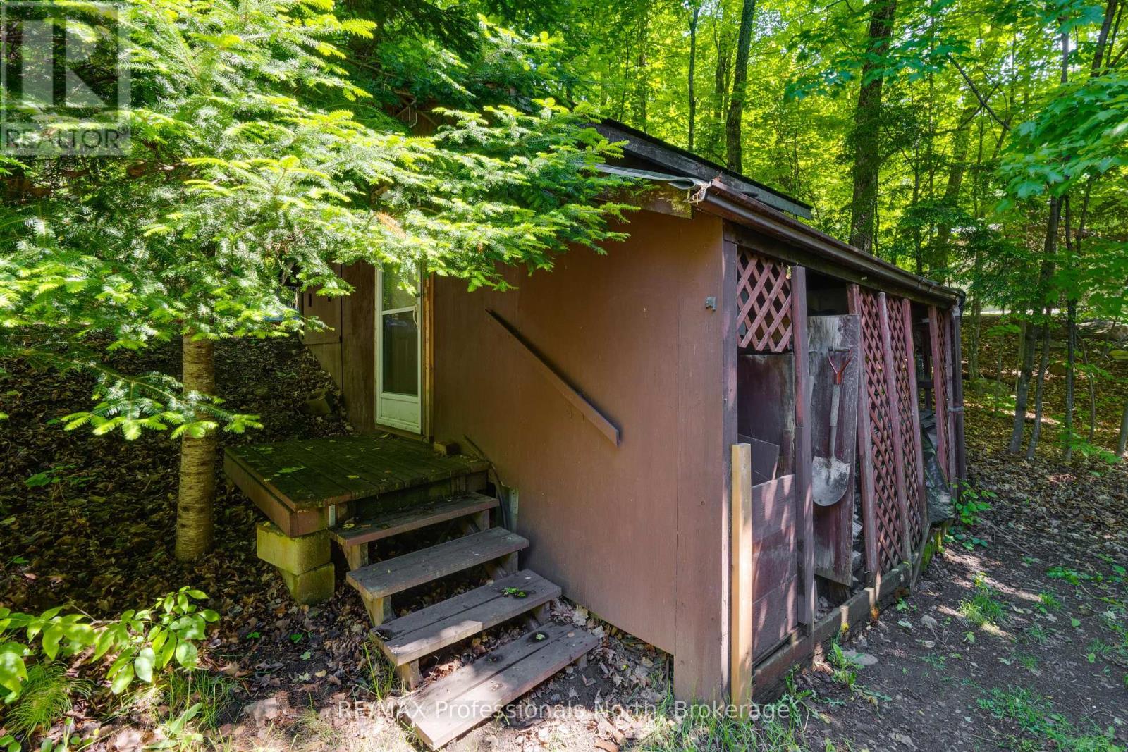 1014 Reid Lane, Lake Of Bays, Ontario  P0A 1H0 - Photo 38 - X12169528