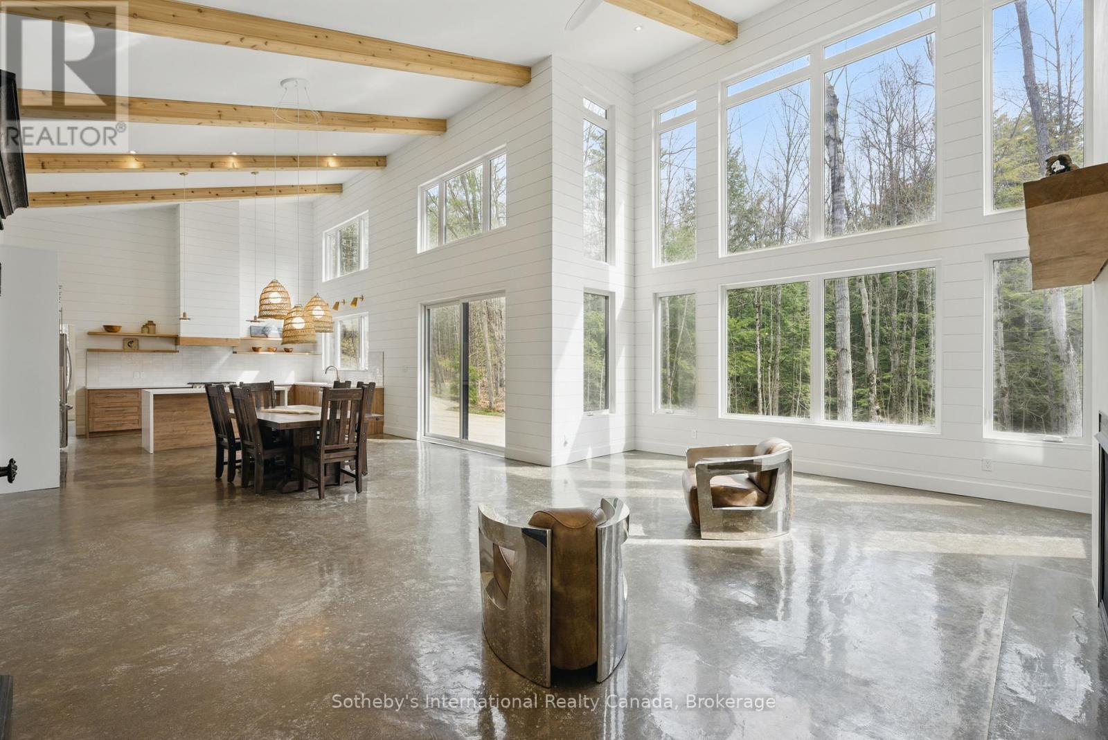 1532 Southwood Road, Gravenhurst, Ontario  P0E 1G0 - Photo 8 - X12169696