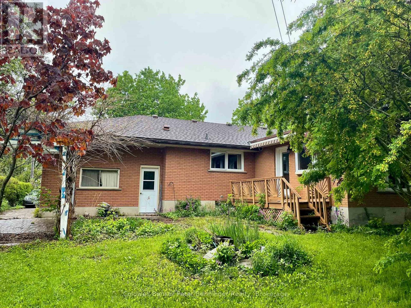 11 Park Street, Brockton, Ontario  N0G 2V0 - Photo 25 - X12169965