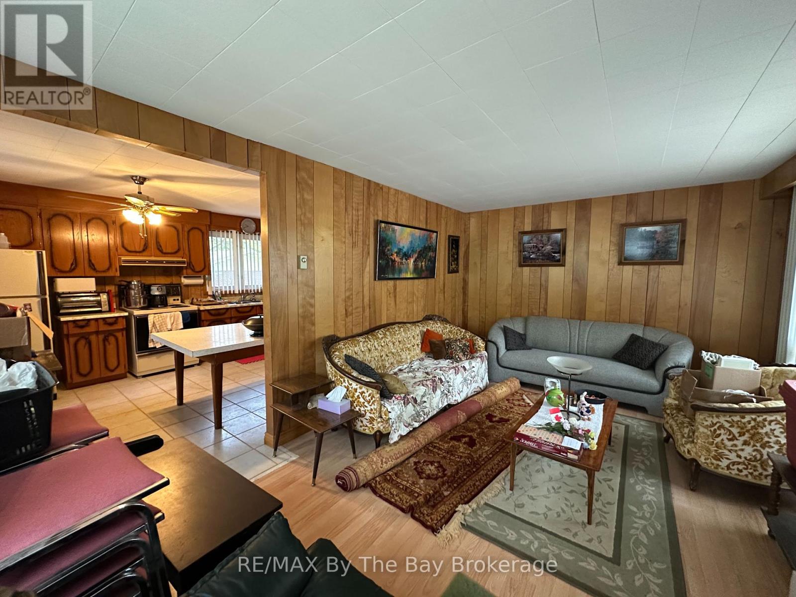 35 Frederick Drive, Wasaga Beach, Ontario  L9Z 1P9 - Photo 2 - S12170180