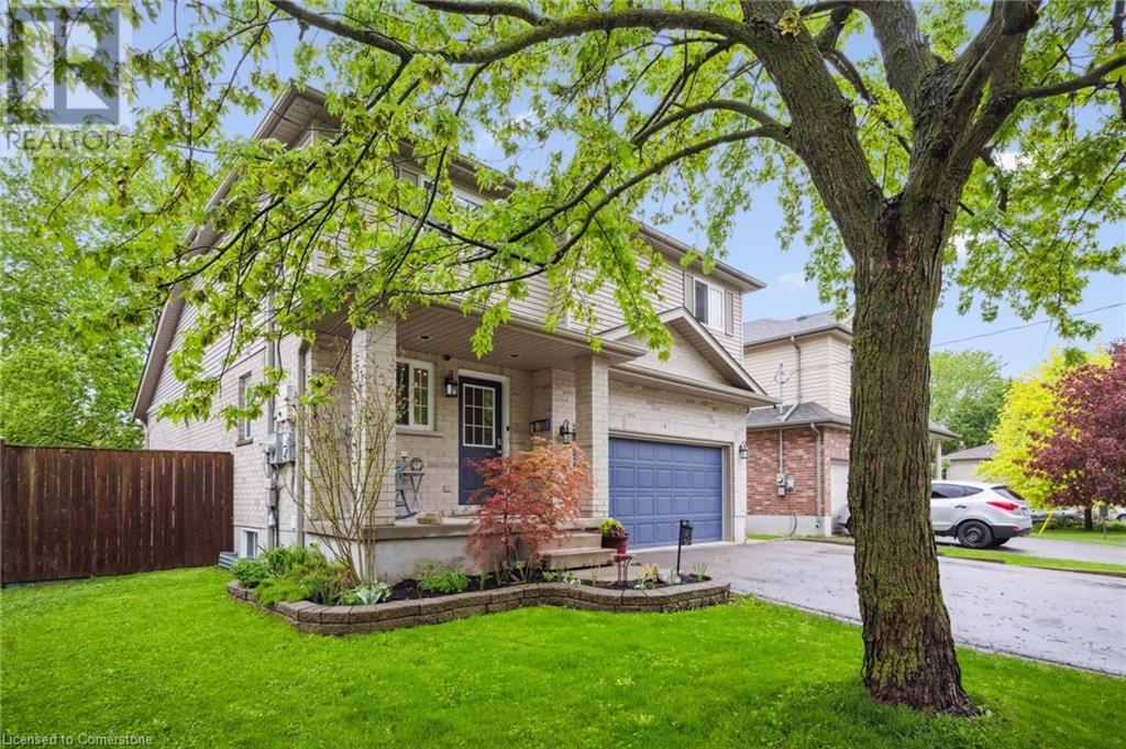9 Park Avenue E, Elmira, Ontario  N3B 2H2 - Photo 2 - 40731211