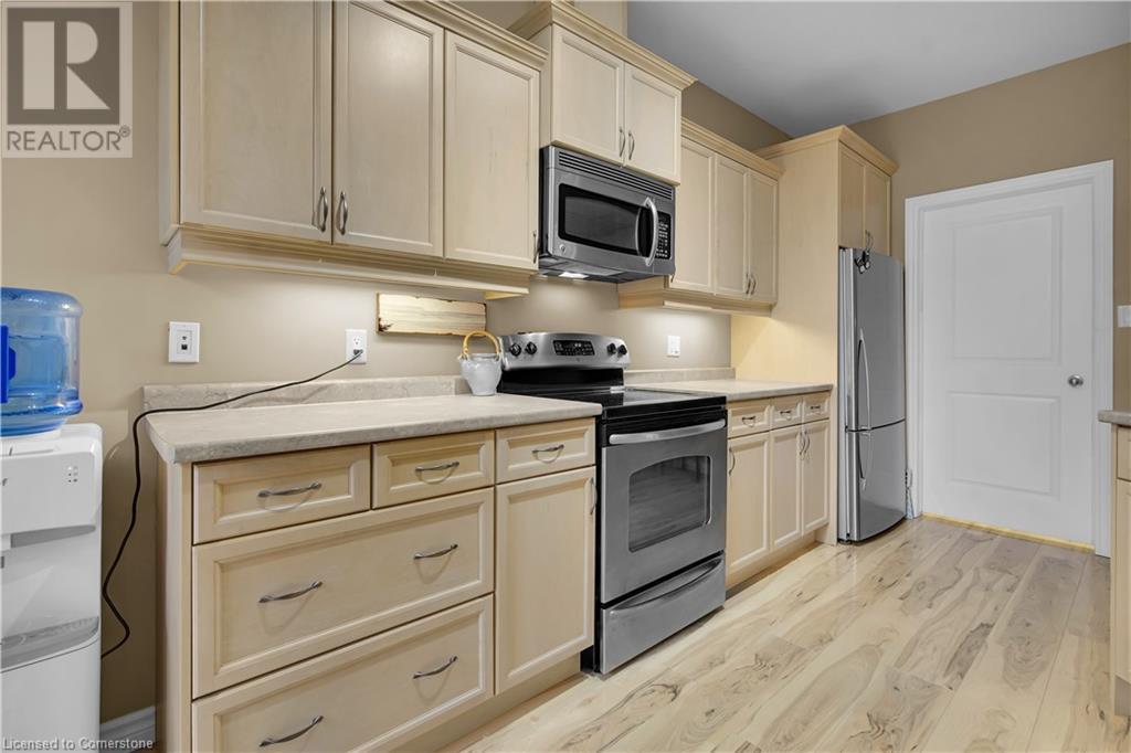 34 Oakwood Links Lane, Grand Bend, Ontario  N0M 1T0 - Photo 15 - 40732596