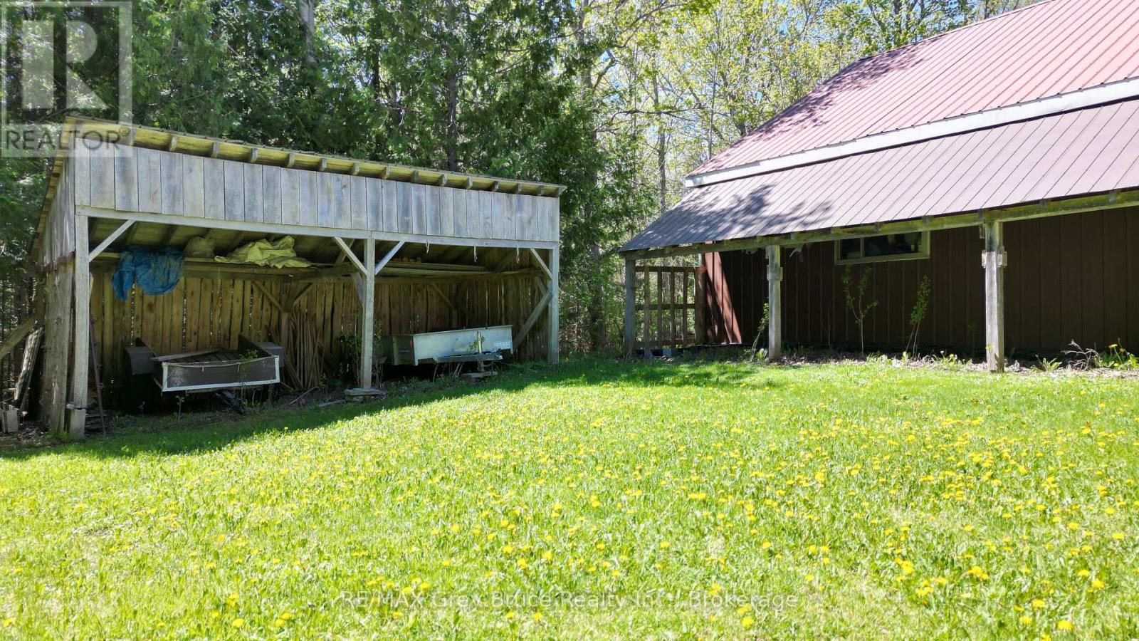 3527 Highway 6, Northern Bruce Peninsula, Ontario  N0H 1W0 - Photo 34 - X12170913