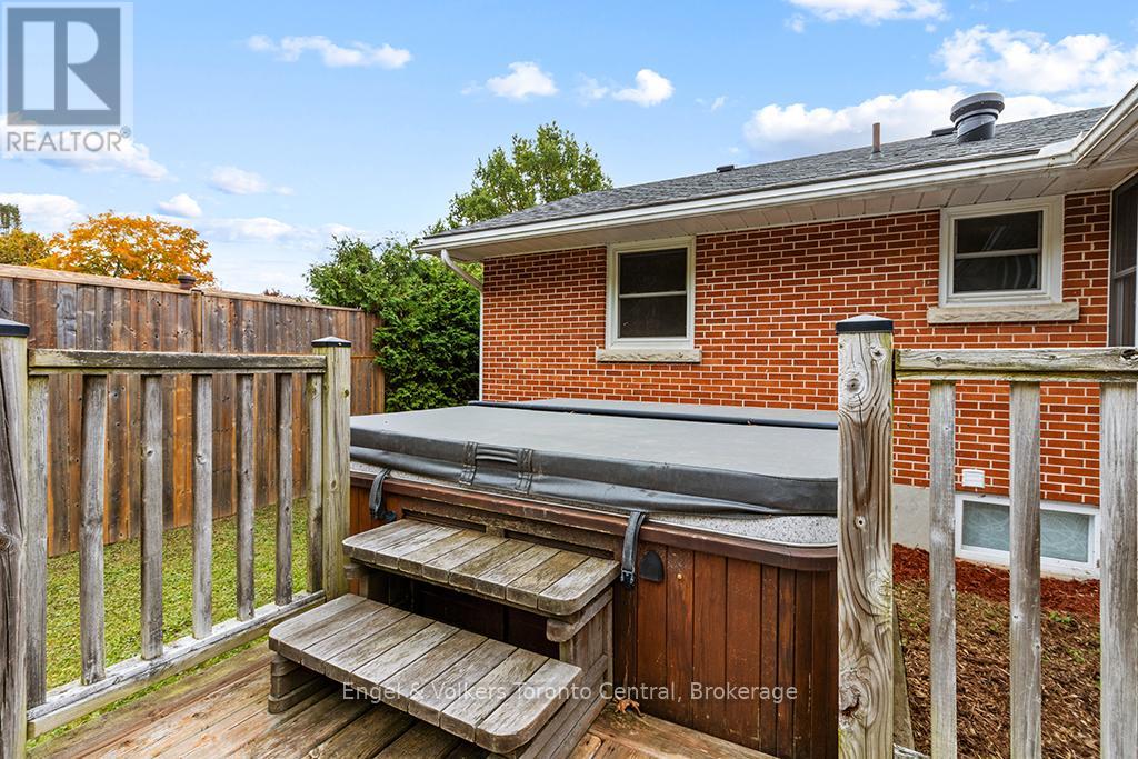 596 6th Avenue W, Owen Sound, Ontario  N4K 5E7 - Photo 34 - X12171174