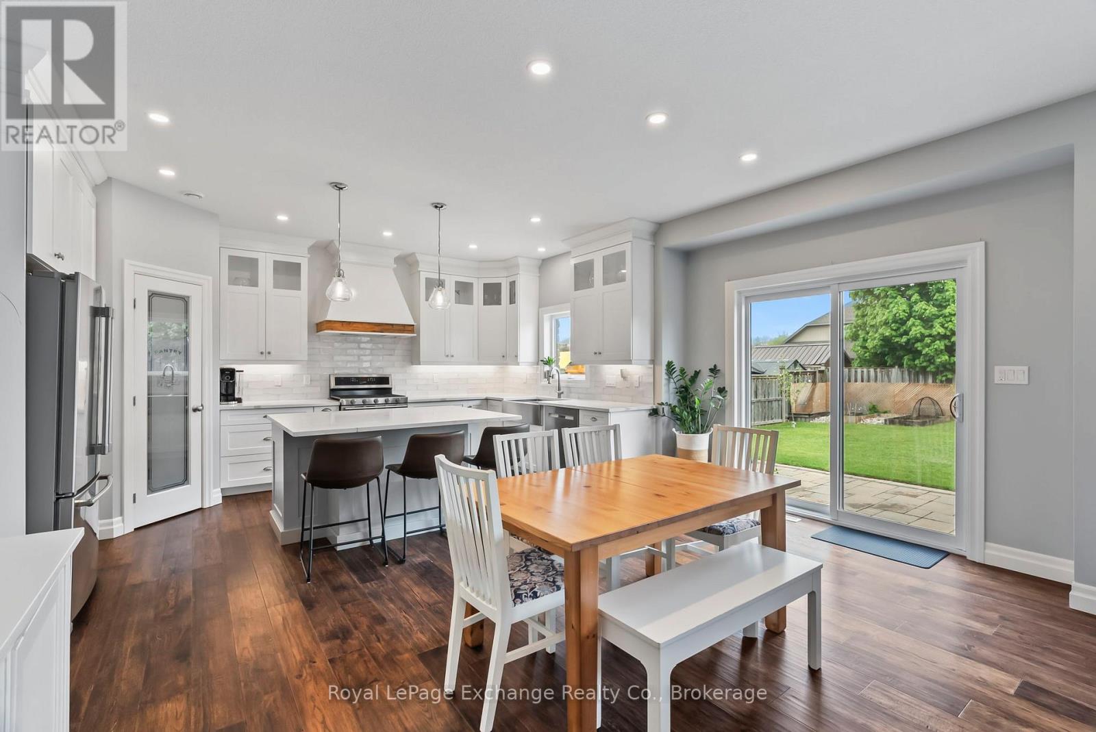 589 Morrison Crescent, Kincardine, Ontario  N2Z 0A7 - Photo 10 - X12171782