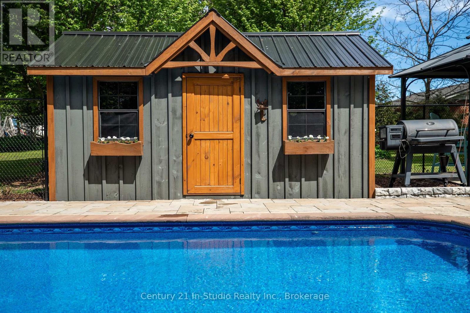 296 Garafraxa St Street, Chatsworth, Ontario  N0H 1G0 - Photo 16 - X12172159