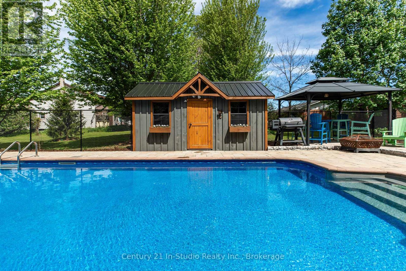 296 Garafraxa St Street, Chatsworth, Ontario  N0H 1G0 - Photo 17 - X12172159