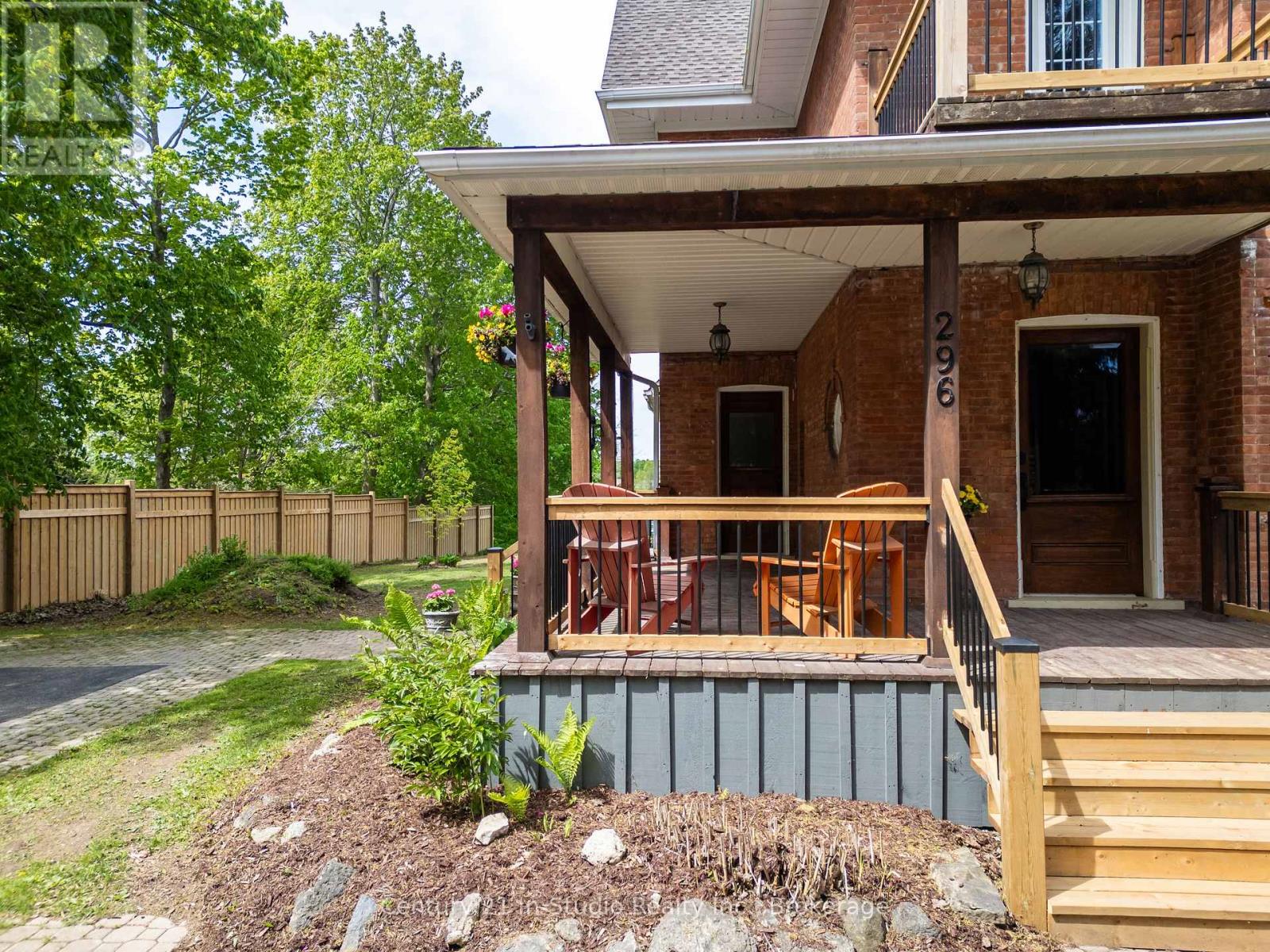 296 Garafraxa St Street, Chatsworth, Ontario  N0H 1G0 - Photo 2 - X12172159
