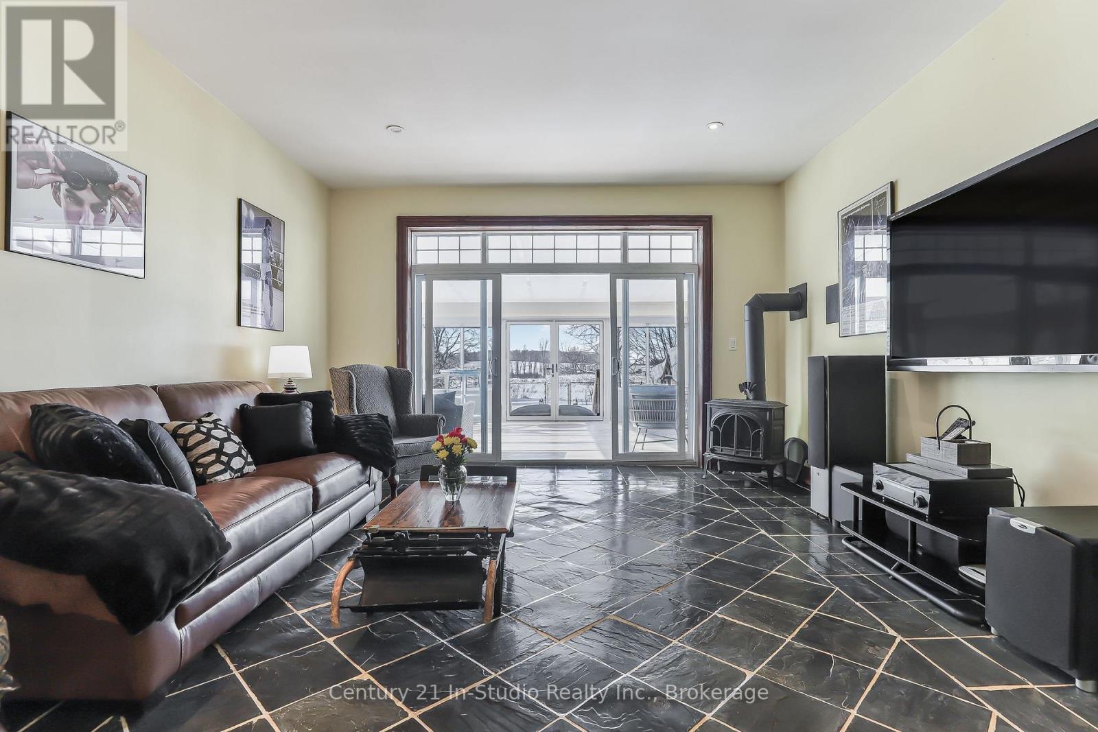 296 Garafraxa St Street, Chatsworth, Ontario  N0H 1G0 - Photo 32 - X12172159