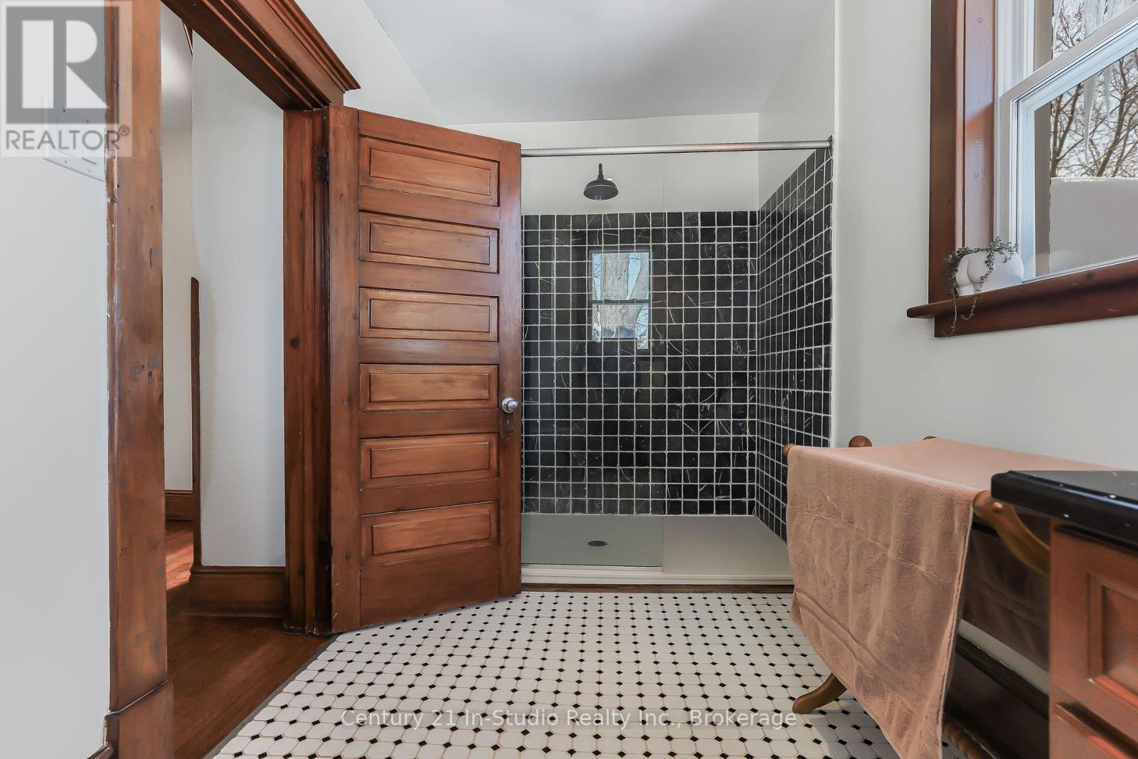296 Garafraxa St Street, Chatsworth, Ontario  N0H 1G0 - Photo 42 - X12172159