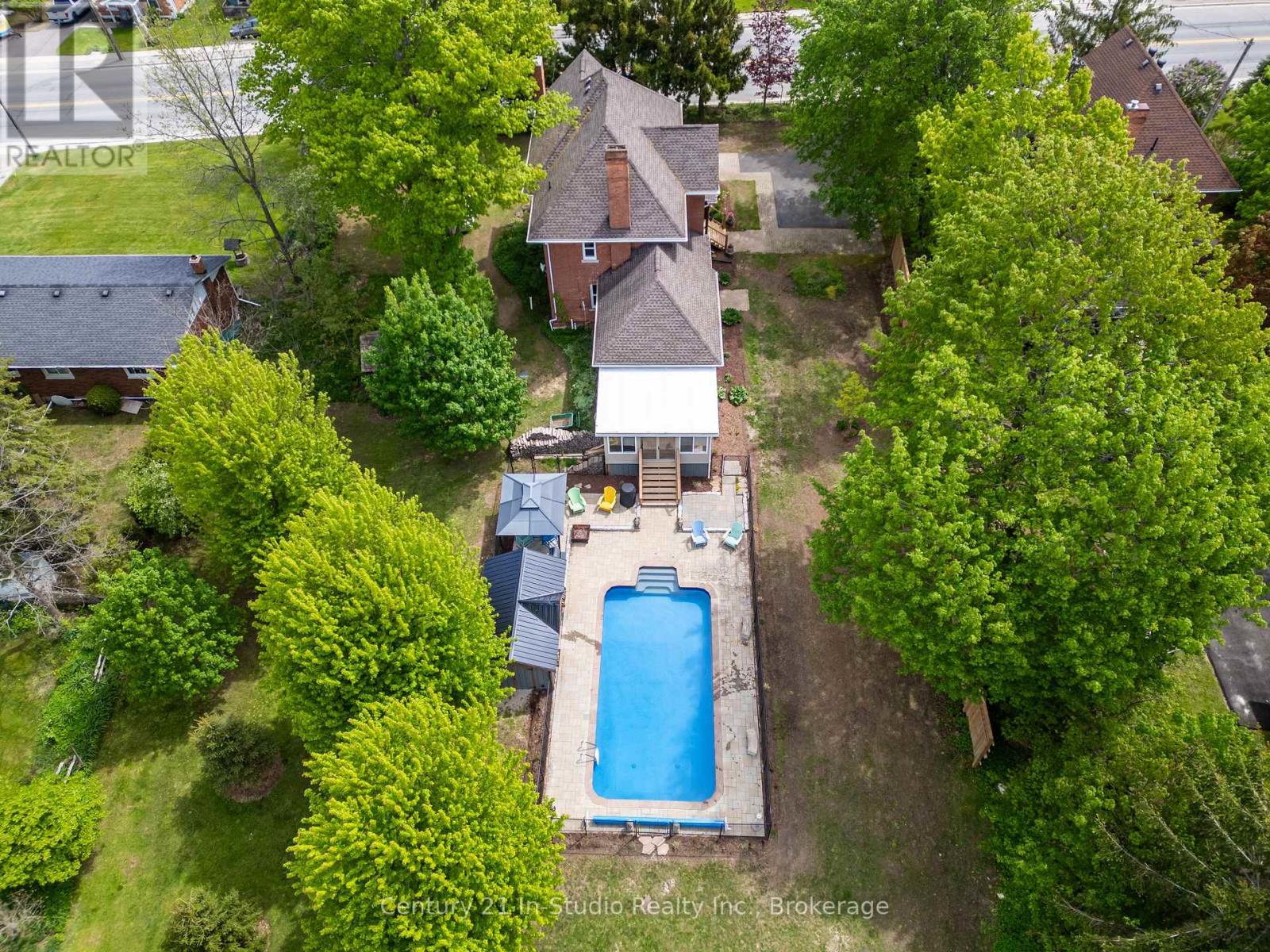 296 Garafraxa St Street, Chatsworth, Ontario  N0H 1G0 - Photo 5 - X12172159